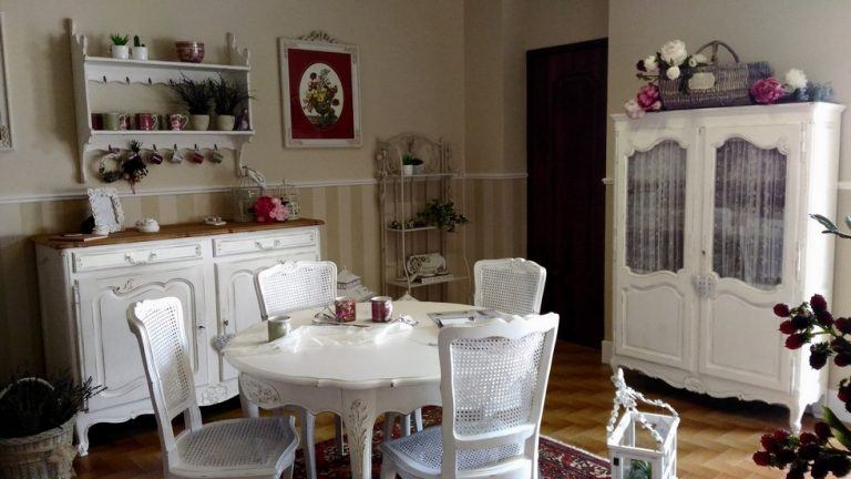 Particolari di un salotto Particolari di un salotto